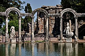 Villa Adriana - Canopo e Serapeo, uno dei complessi pi originali e spettacolari della villa. 